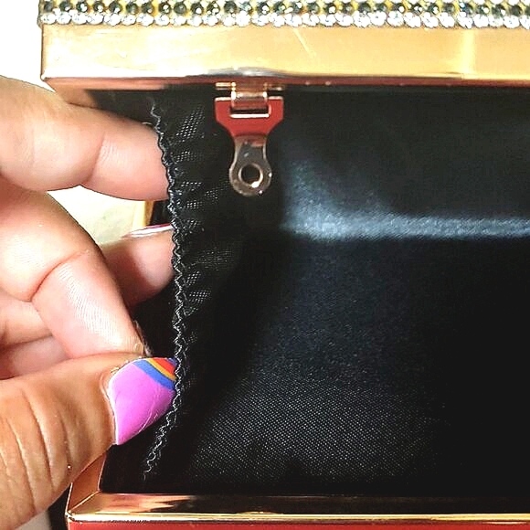 Bling Rhinestone Money Clutch/Purse (w/ Detachable Chain Strap) - Picture 9 of 14